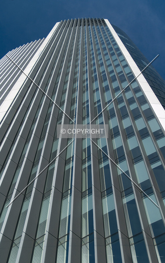 Looking up the south side from Fenchurch Avenue