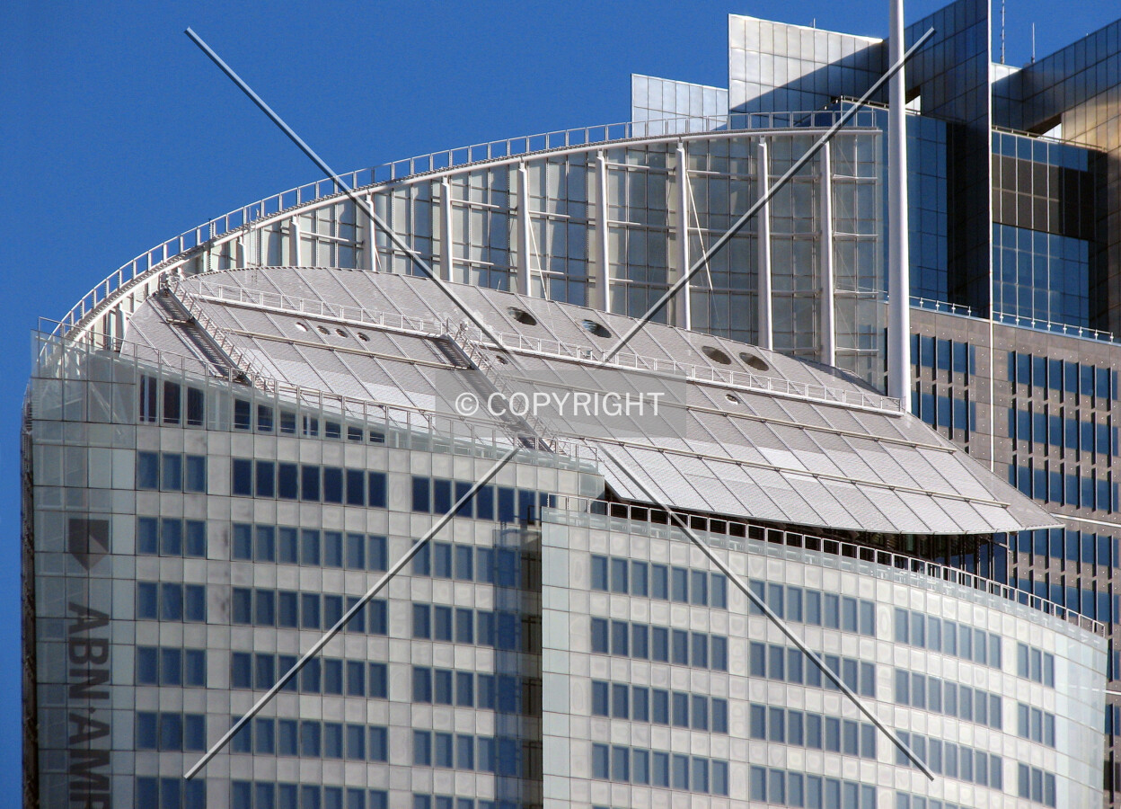 Roof feature
