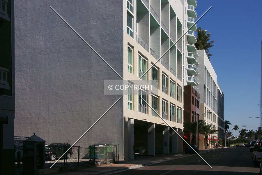 Photo 254-357-553