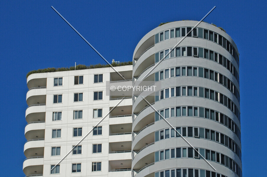 Photo 736-692-549