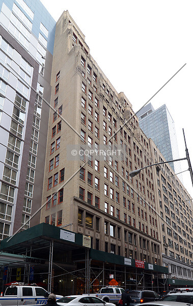 Photo 737-635-831