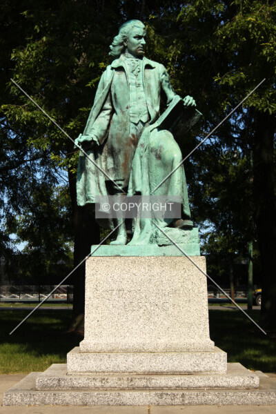 Photo 737-755-021