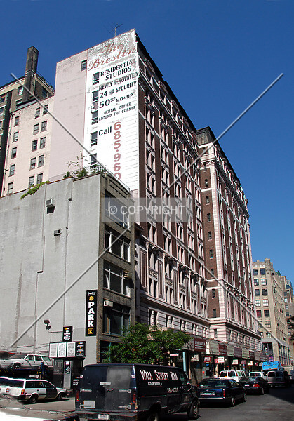 Photo 737-767-346