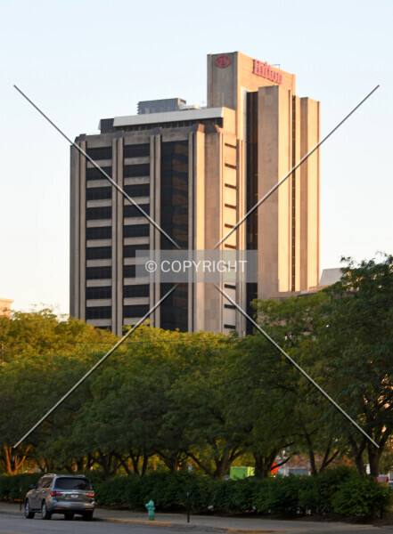 Photo 741-983-561