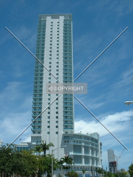 Photo 742-395-532