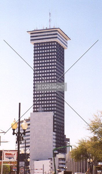 Photo 742-602-704