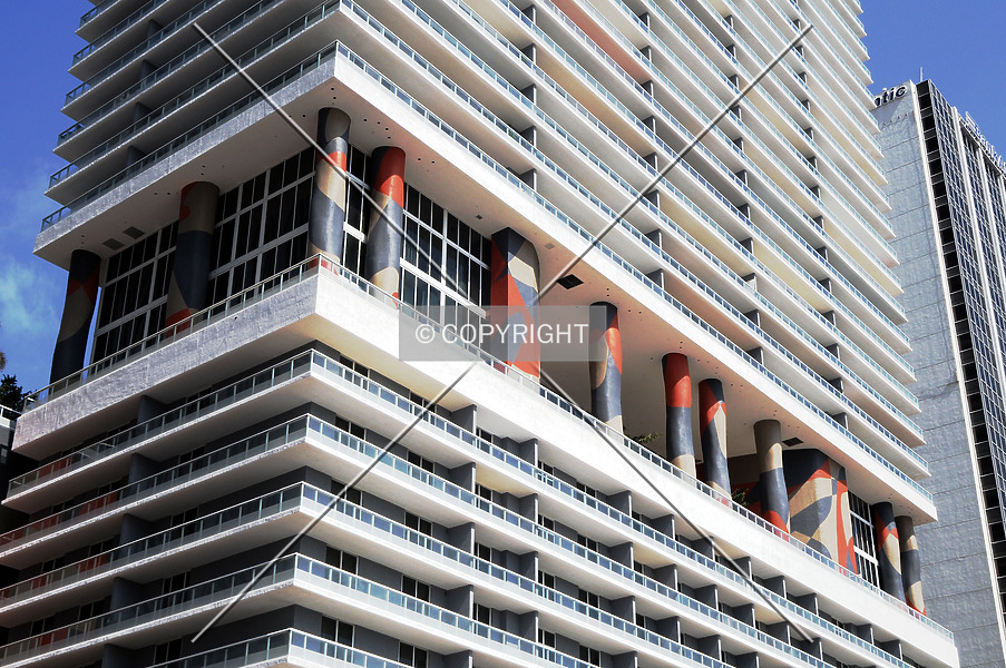 Photo 742-764-607