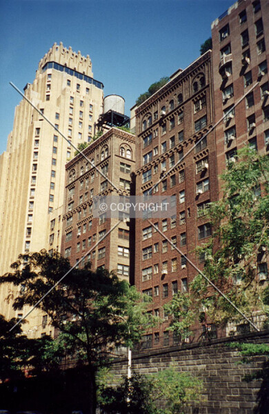 Photo 744-396-491