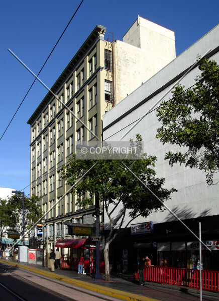 Photo 746-550-068