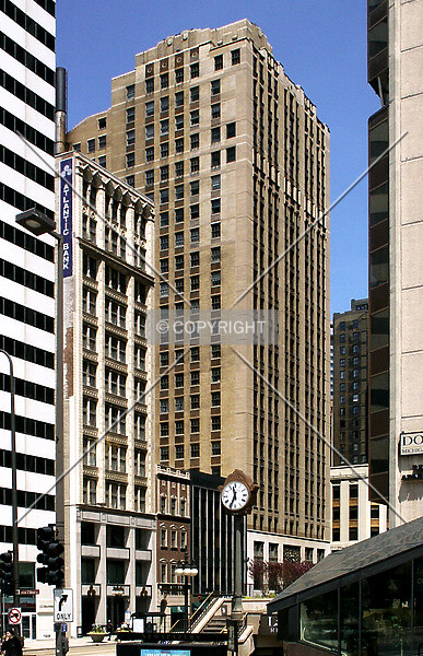 Photo 751-220-479