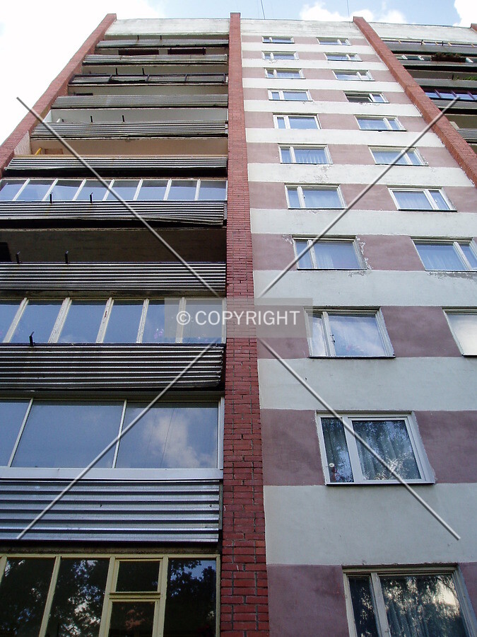 Looking up from directly in front