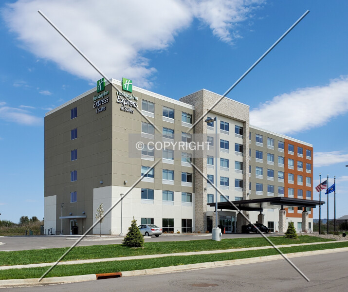 Holiday Inn Express & Suites Beloit