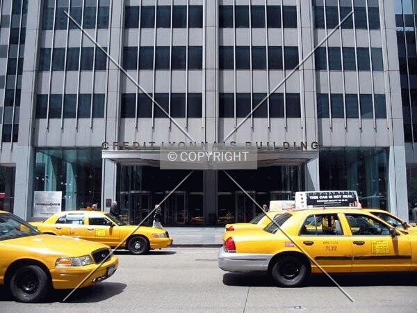 Entrance on 6th Avenue