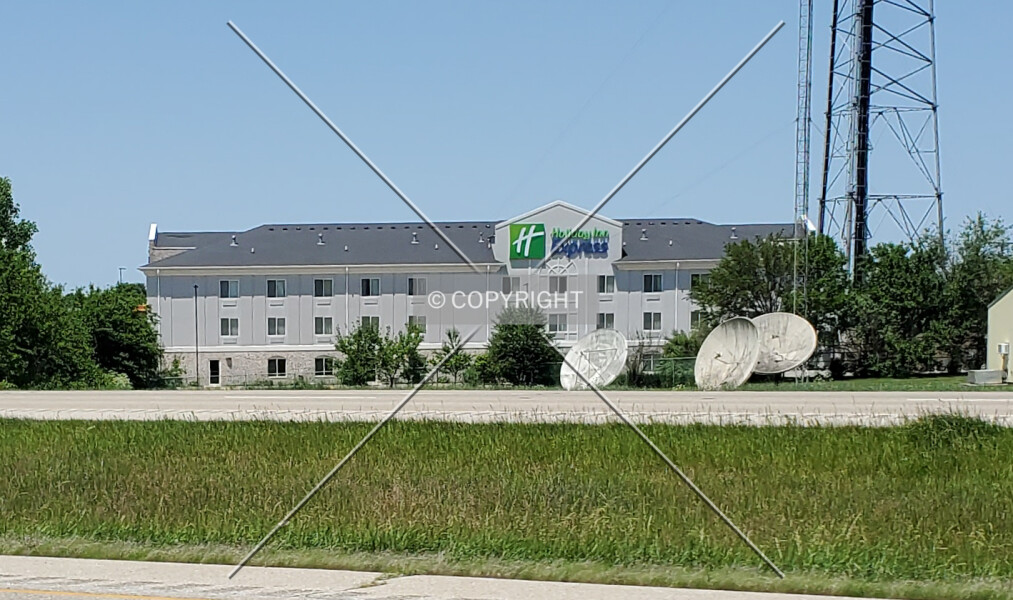 Holiday Inn Express Le Roy - Bloomington Area