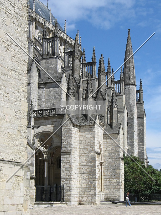 Southern view on the nave