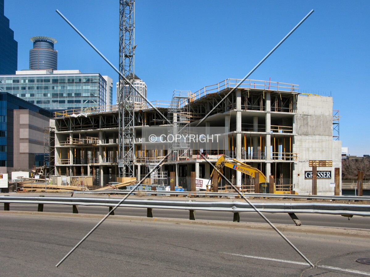View to the north across the southbound Interstate 35W onramp