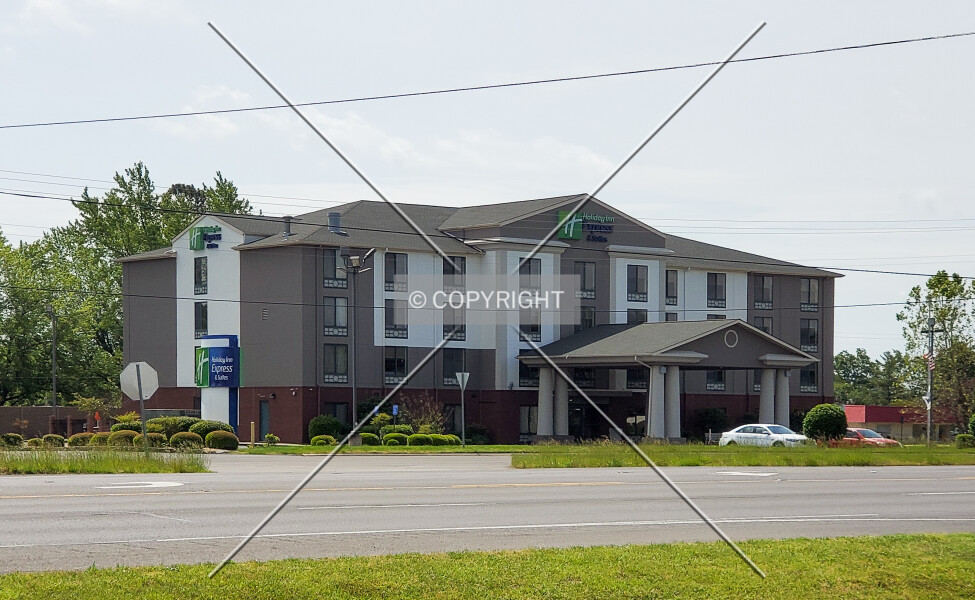 Holiday Inn Express & Suites Murray