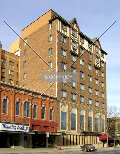 Hotel Alex Johnson