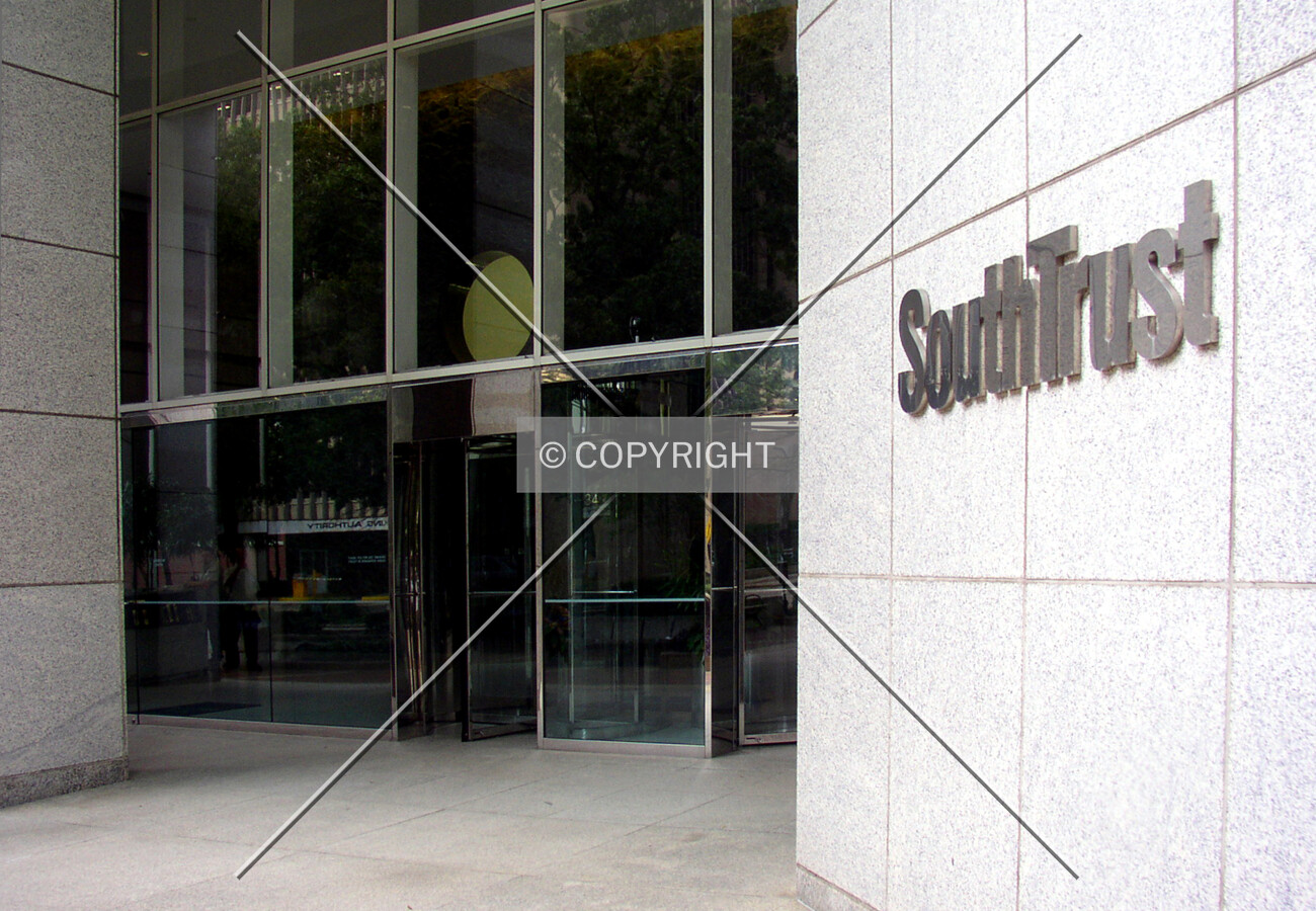 Main entrance off 20th Street North with now replaced Southtrust signage