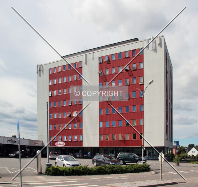 Jernbaneplassen 1