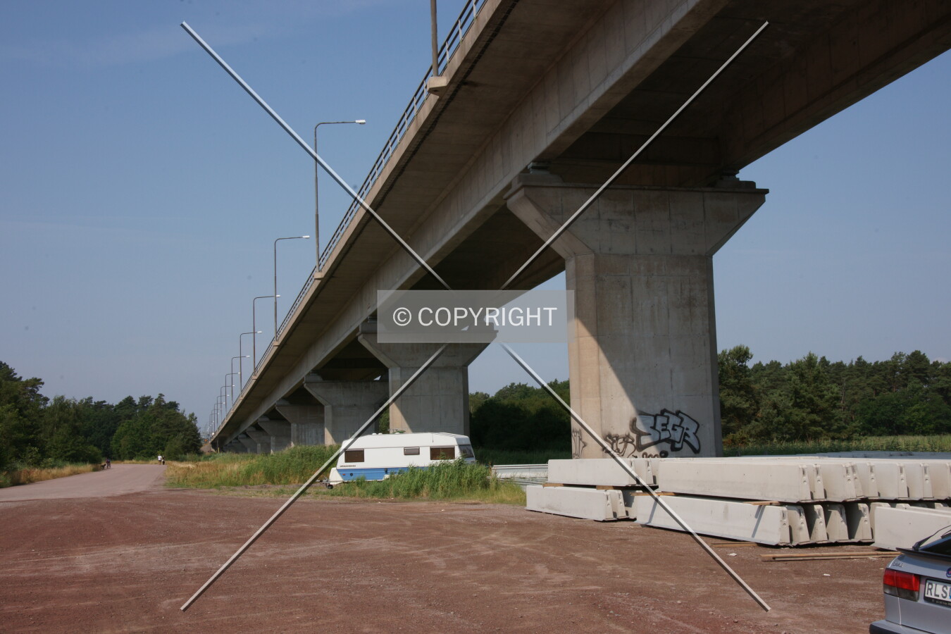 Structural detail of the bridge including concrete columns