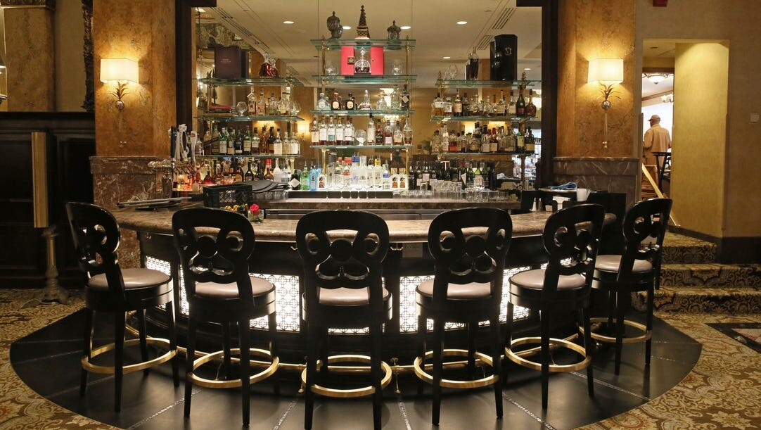 Lobby bar