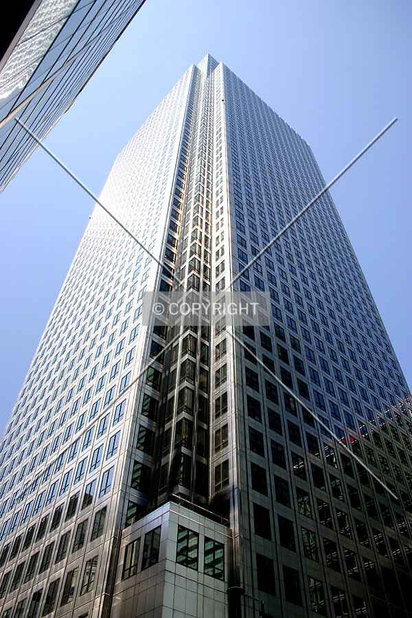 Looking straight up from Canada Square