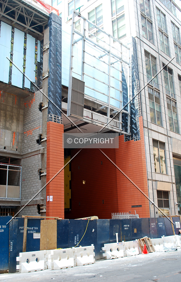 Entrance to the public hallway connecting to 42nd Street