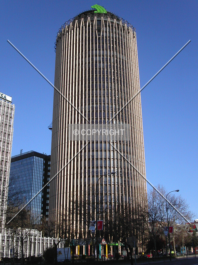 Looking up from Paseo de la Catella