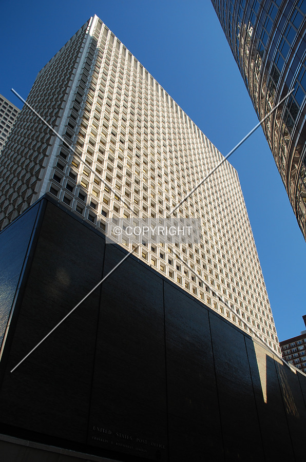 Looking up from 3rd Avenue