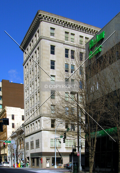 Photo 898-323-403