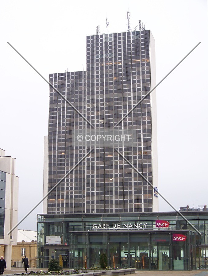 Vue depuis la Place de la gare