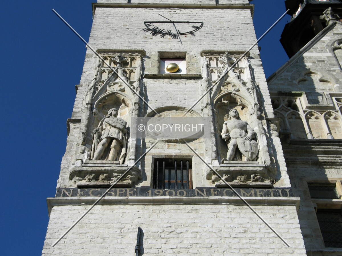 Façade detail of the tower