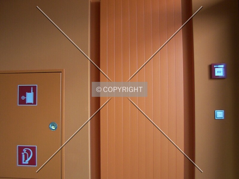 Photo 942-993-737