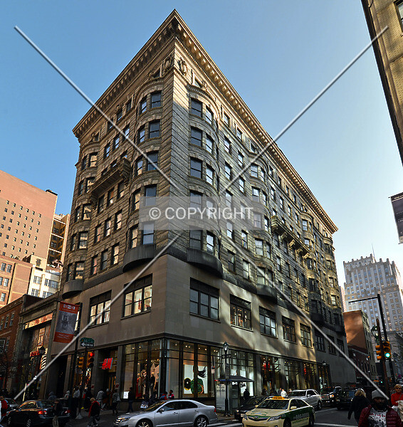 Photo 943-743-524