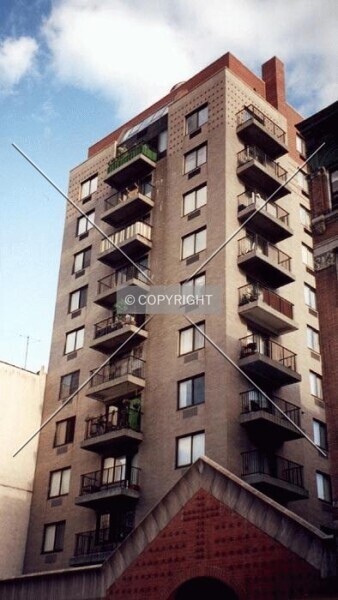 Photo 943-807-375