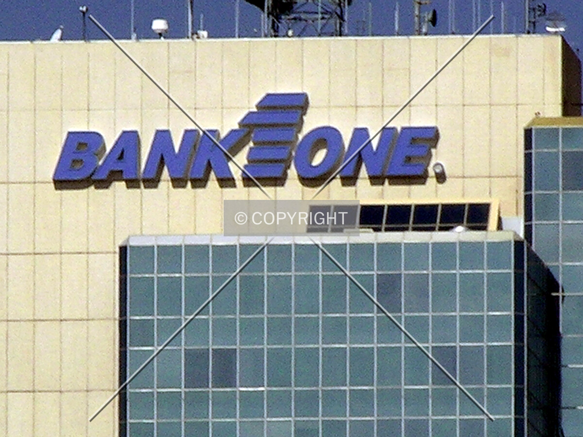 Signage atop the eastern side