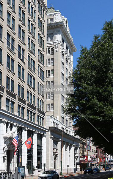Photo 944-951-812