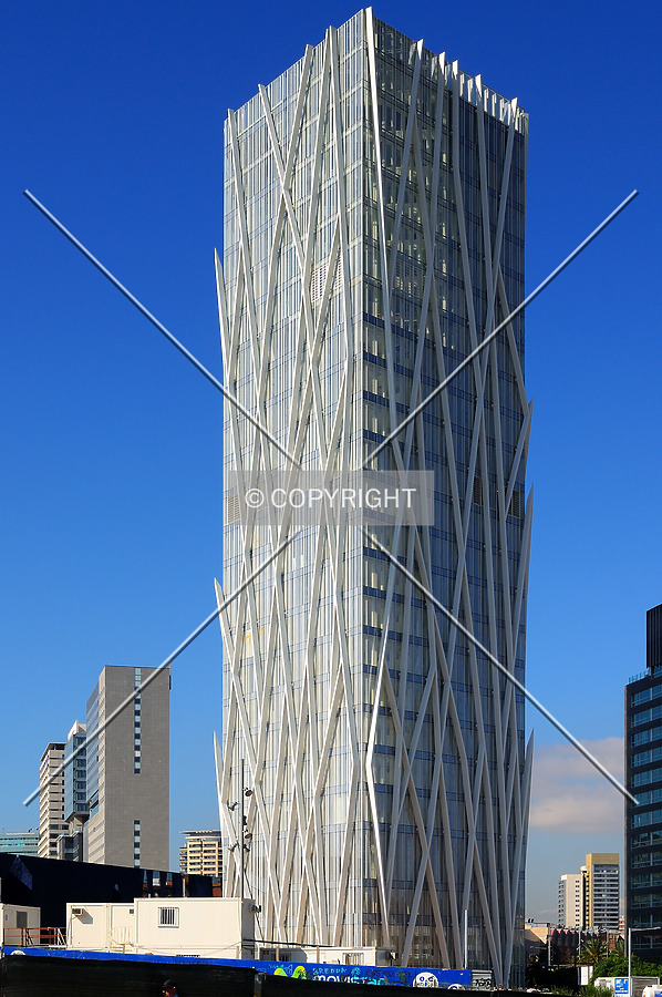 Torre Diagonal Zero seen from the South