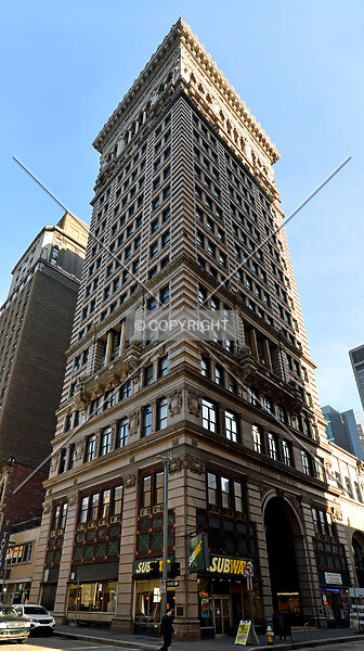 Photo 946-952-789