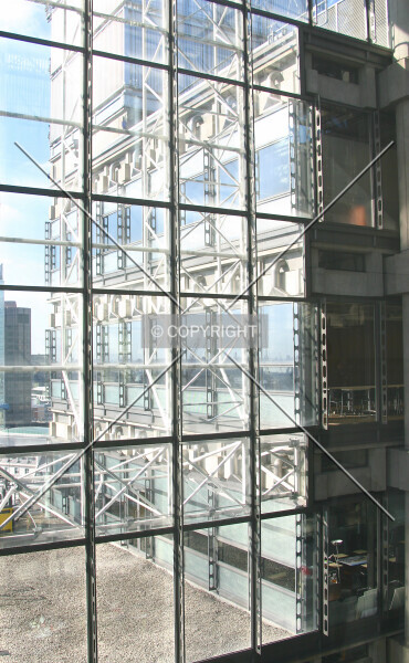 Photo 956-032-272