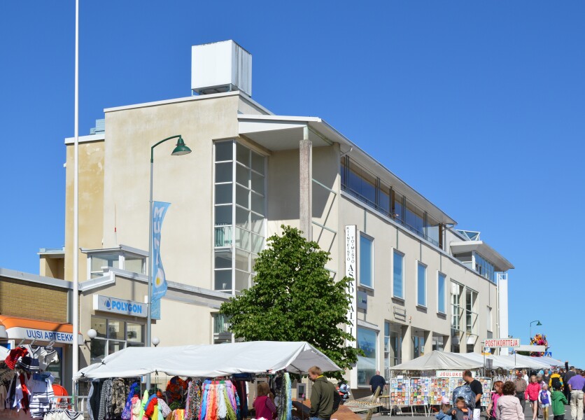 Keskuskatu 9