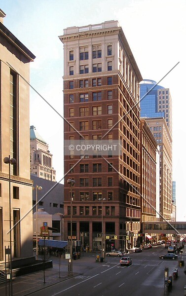 Photo 962-648-379