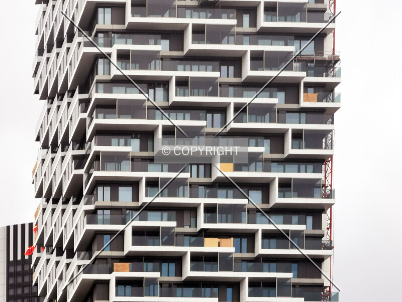 973-075-893