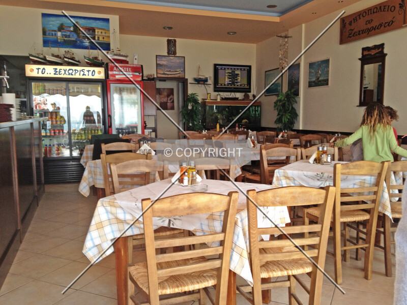 Photo 977-458-747