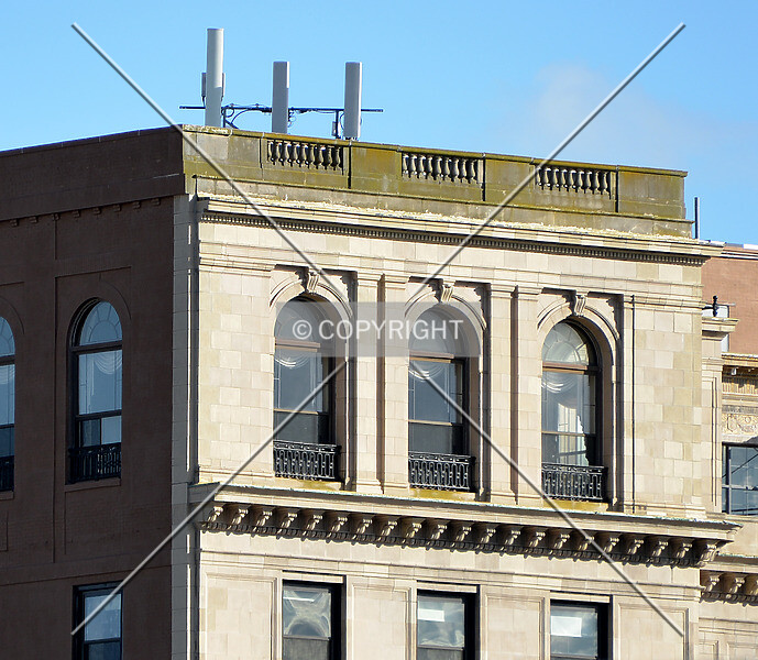 Photo 977-869-460