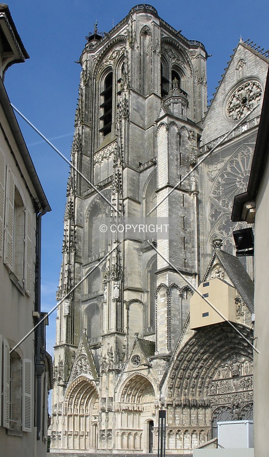 Southeastern view of the northern tower