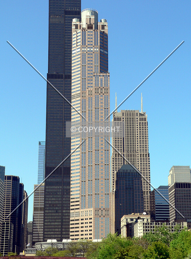 View to the north from the Chicago River