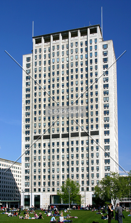 View east across Jubilee Gardens