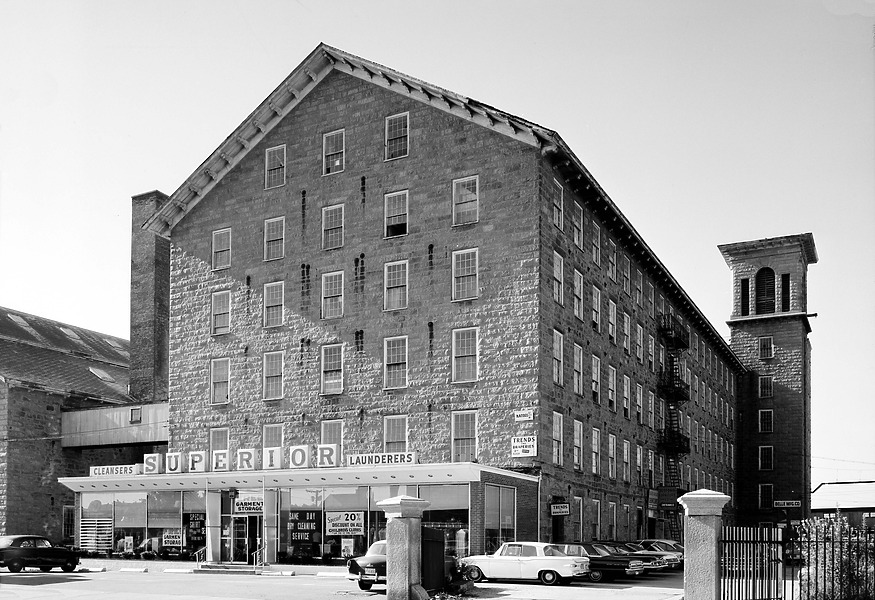 Photo 990-104-048
